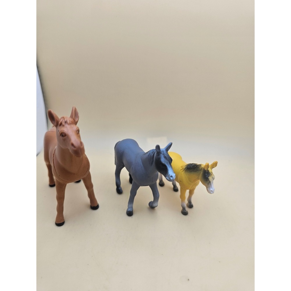 Vintage Style Plastic Horse Toy Figures Set of 3 Brown Grey Yellow Farm Animals